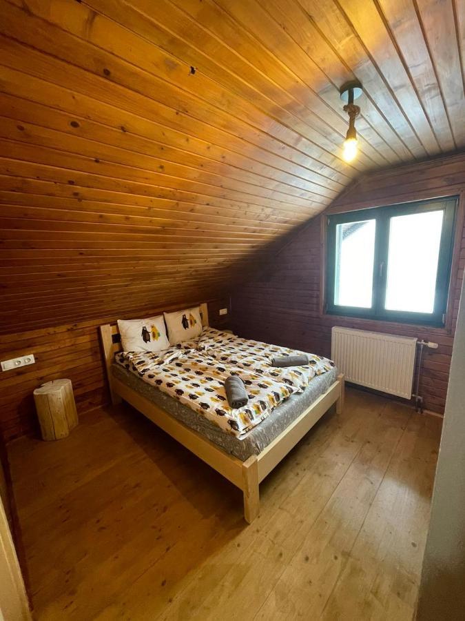 Madarasi Sportbazis Hotel Capilnita ภายนอก รูปภาพ