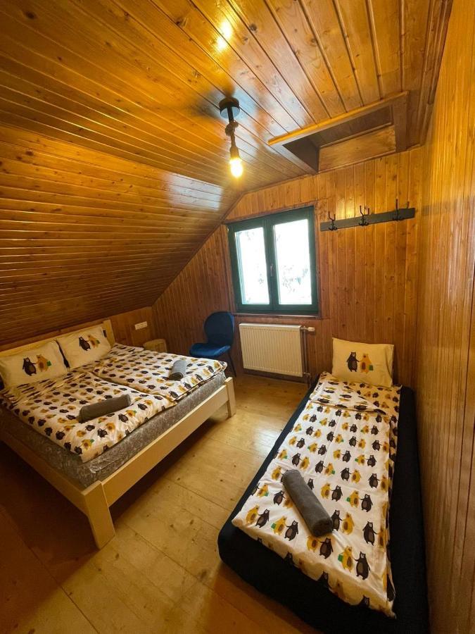 Madarasi Sportbazis Hotel Capilnita ภายนอก รูปภาพ