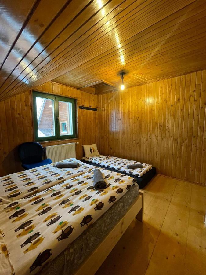 Madarasi Sportbazis Hotel Capilnita ภายนอก รูปภาพ