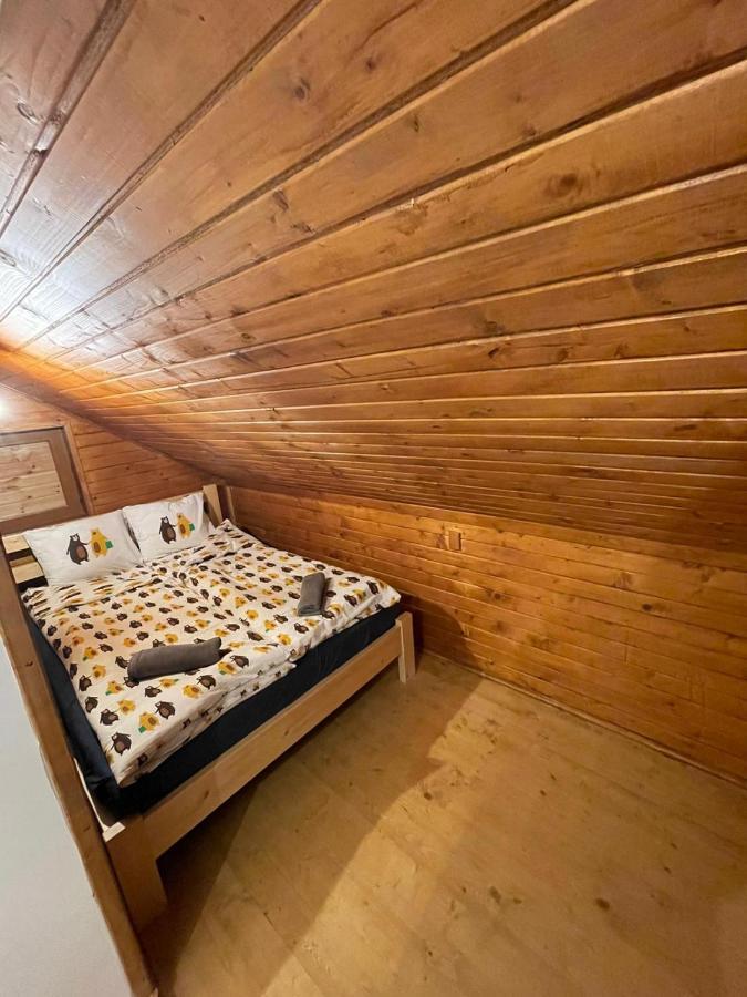 Madarasi Sportbazis Hotel Capilnita ภายนอก รูปภาพ