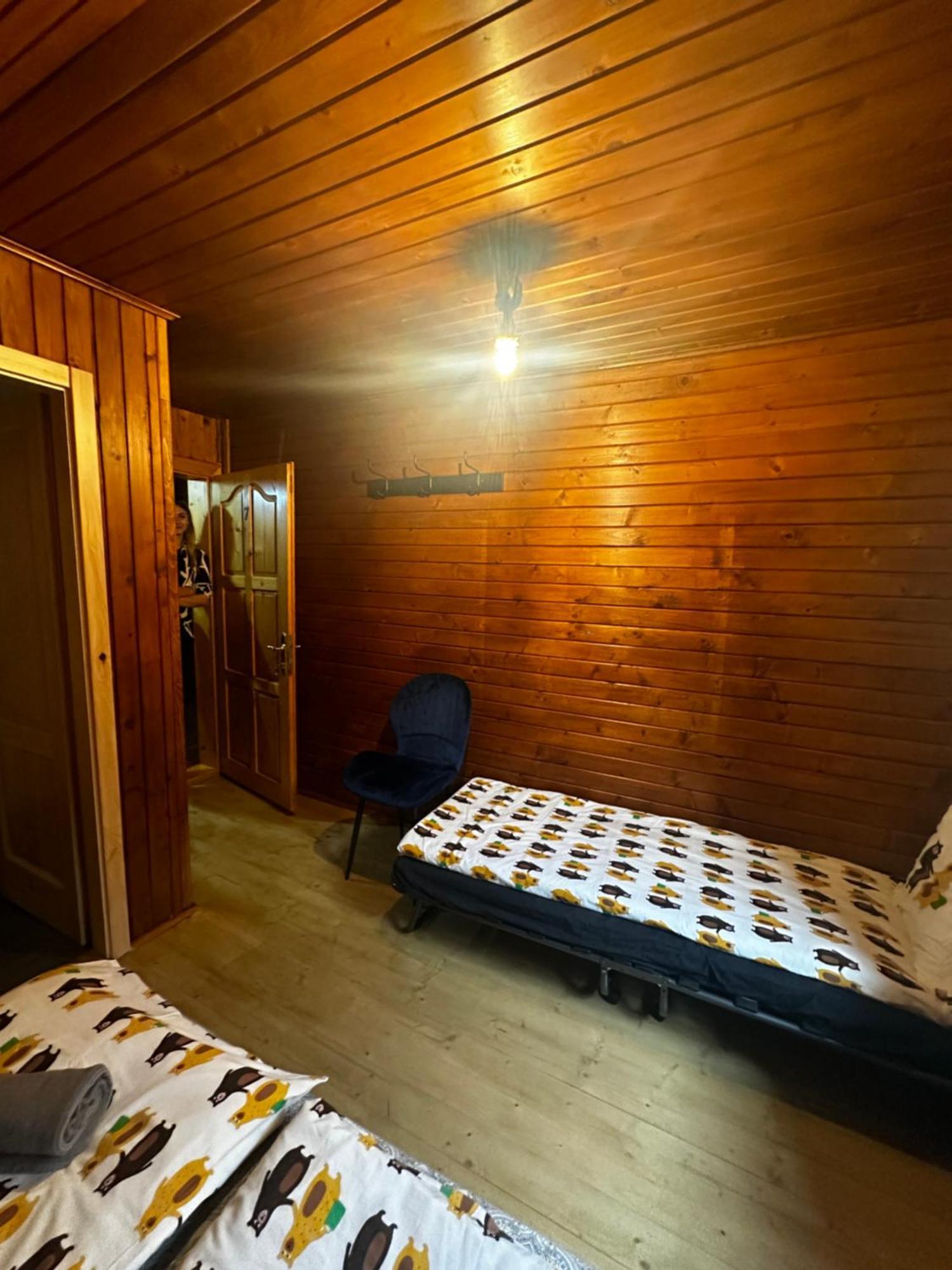 Madarasi Sportbazis Hotel Capilnita ภายนอก รูปภาพ